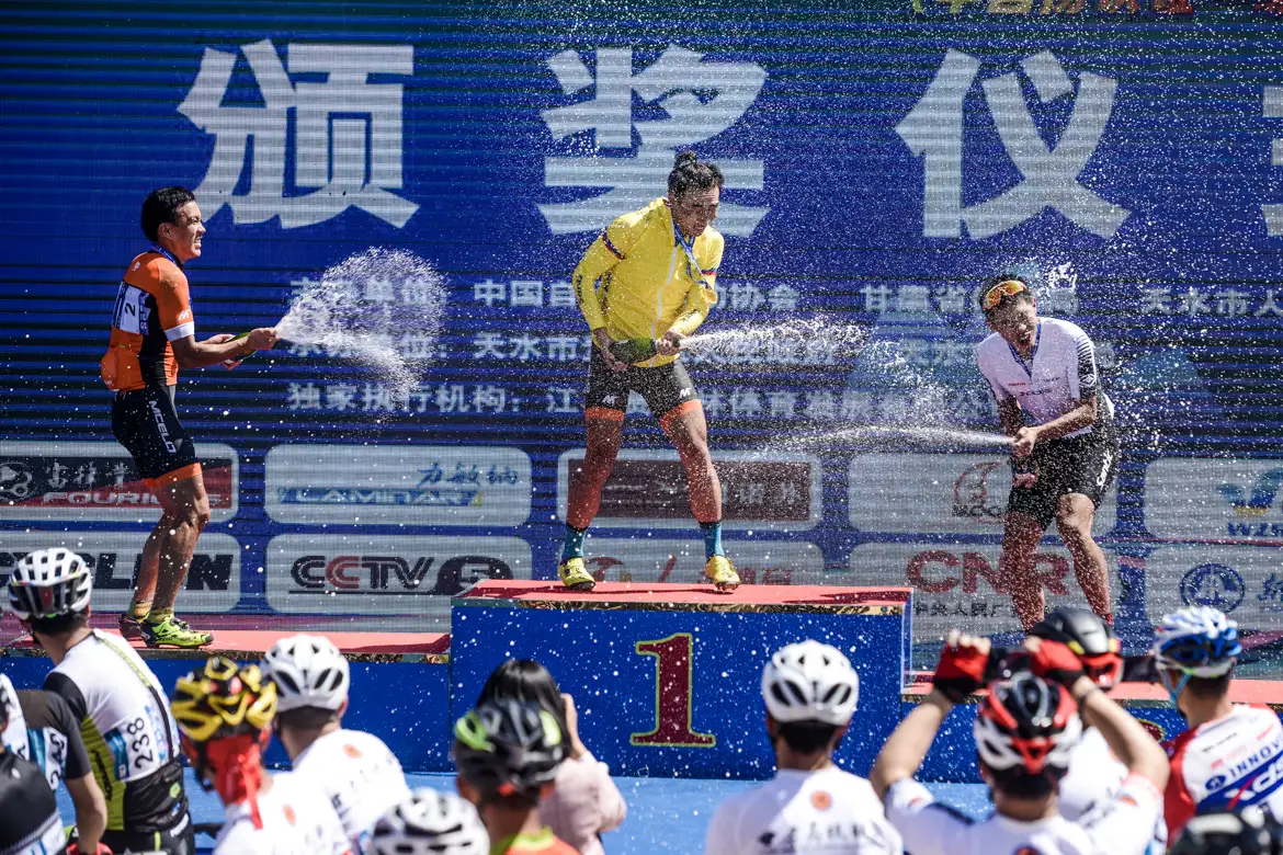 2019 china mountain bike open image-11 Award ceremony with WZRODS branding on backdrop alongside CCTV logos