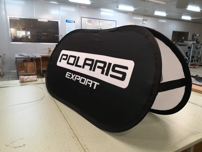 Pop Out Beachbanner – Mobiles Display für Sportevents